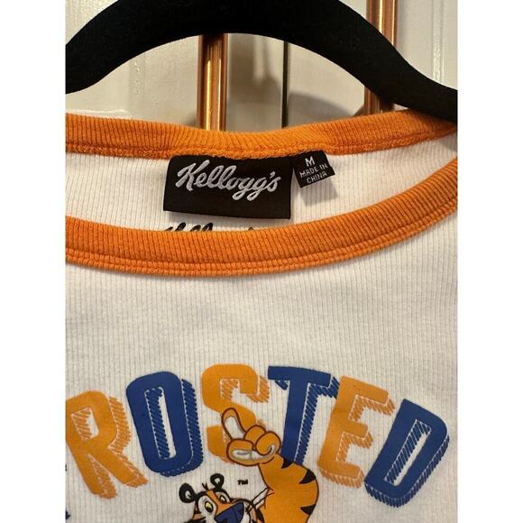 Kelloggs Frosted Flakes tank cereal brand medium - Picture 2 of 5